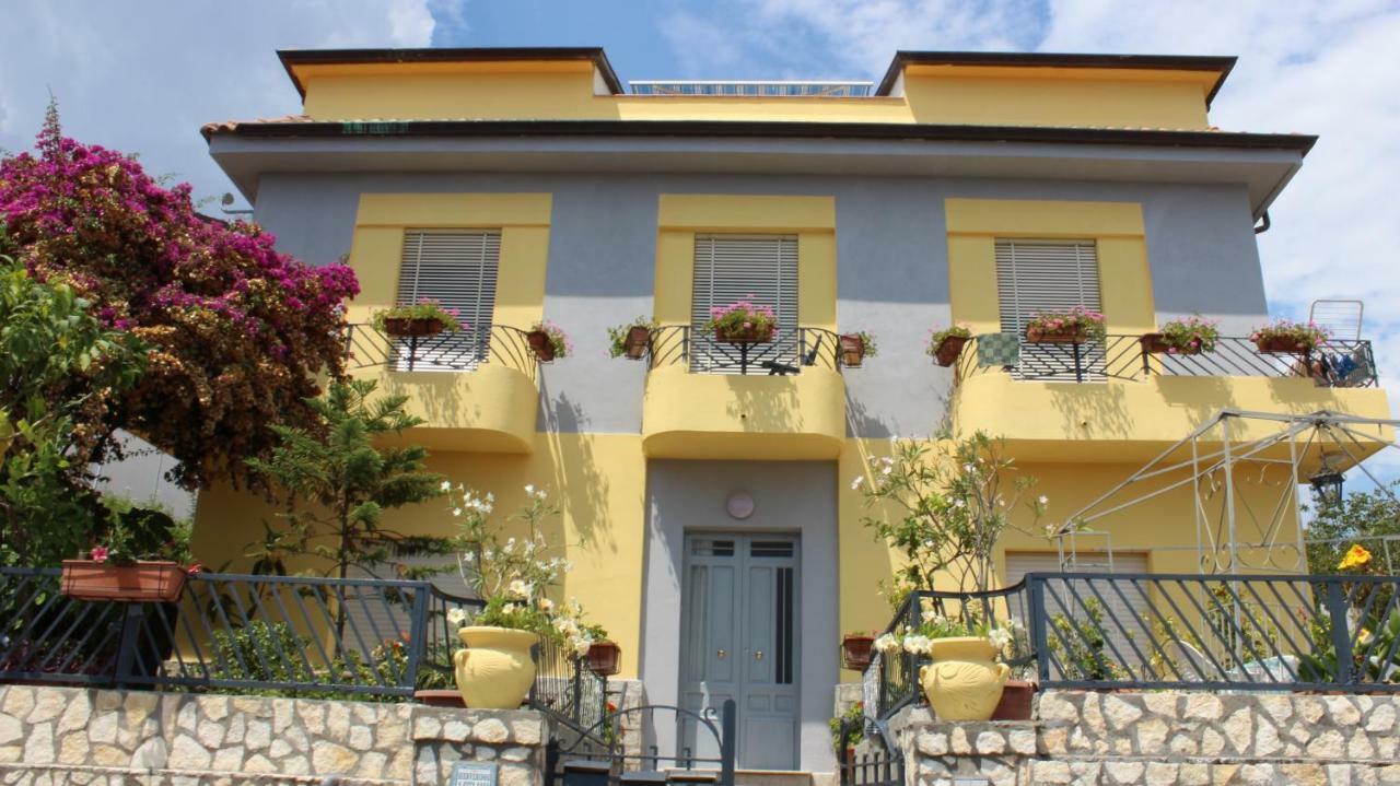 By The Sea In Scario Daire Dış mekan fotoğraf